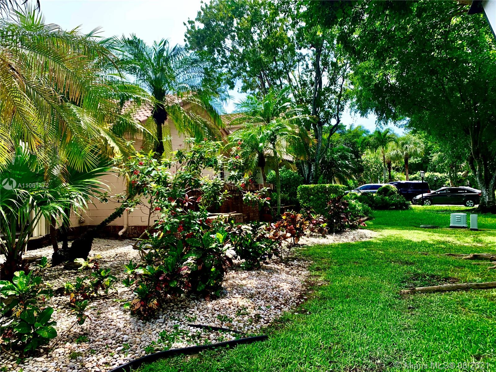 HIDDEN HAMMOCKS ESTATES - Residential