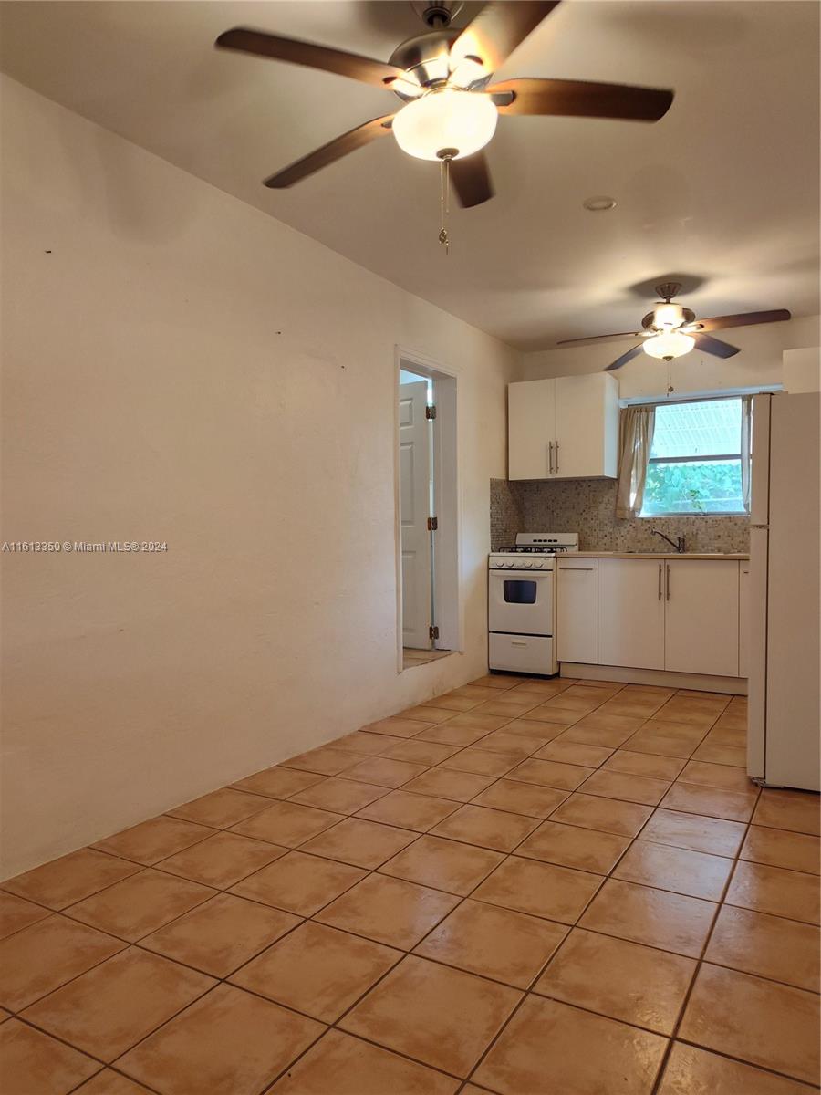 BISCAYNE BLVD PARK - Residential Lease