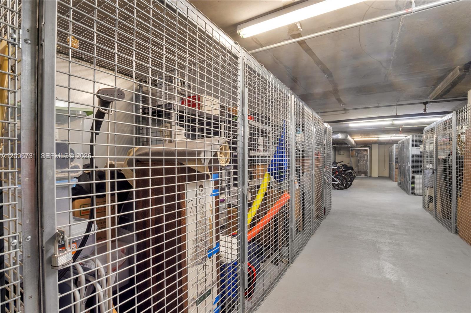 PORT CONDO - Residential