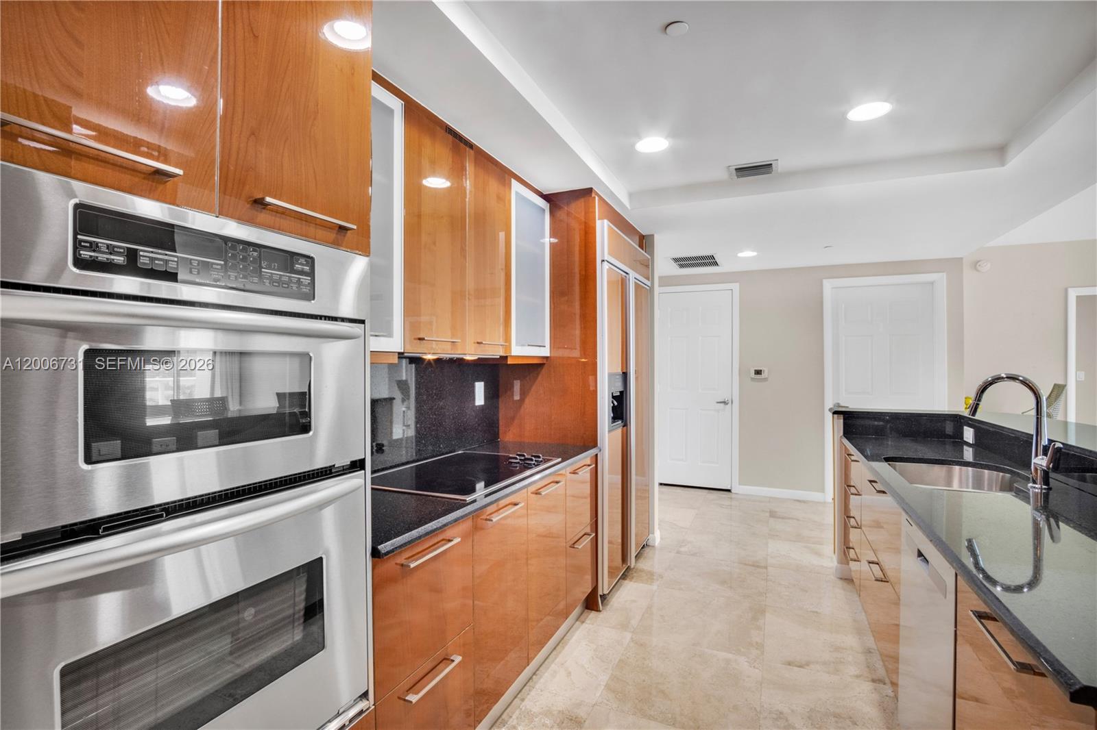 PORT CONDO - Residential