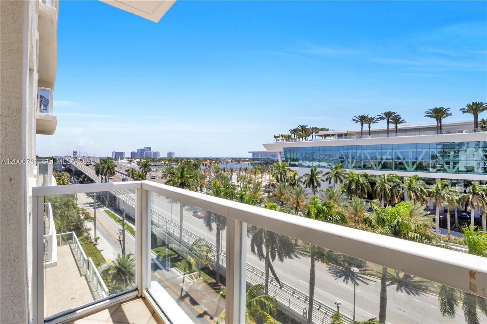 PORT CONDO - Residential