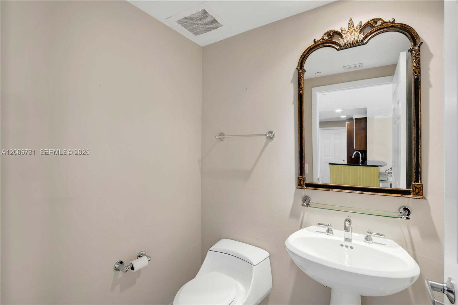 PORT CONDO - Residential