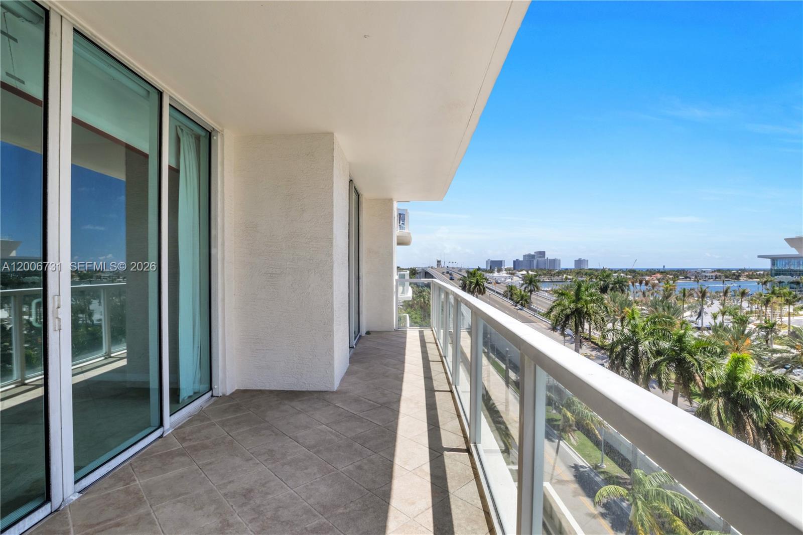 PORT CONDO - Residential