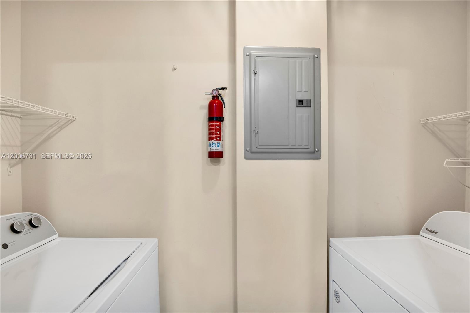 PORT CONDO - Residential