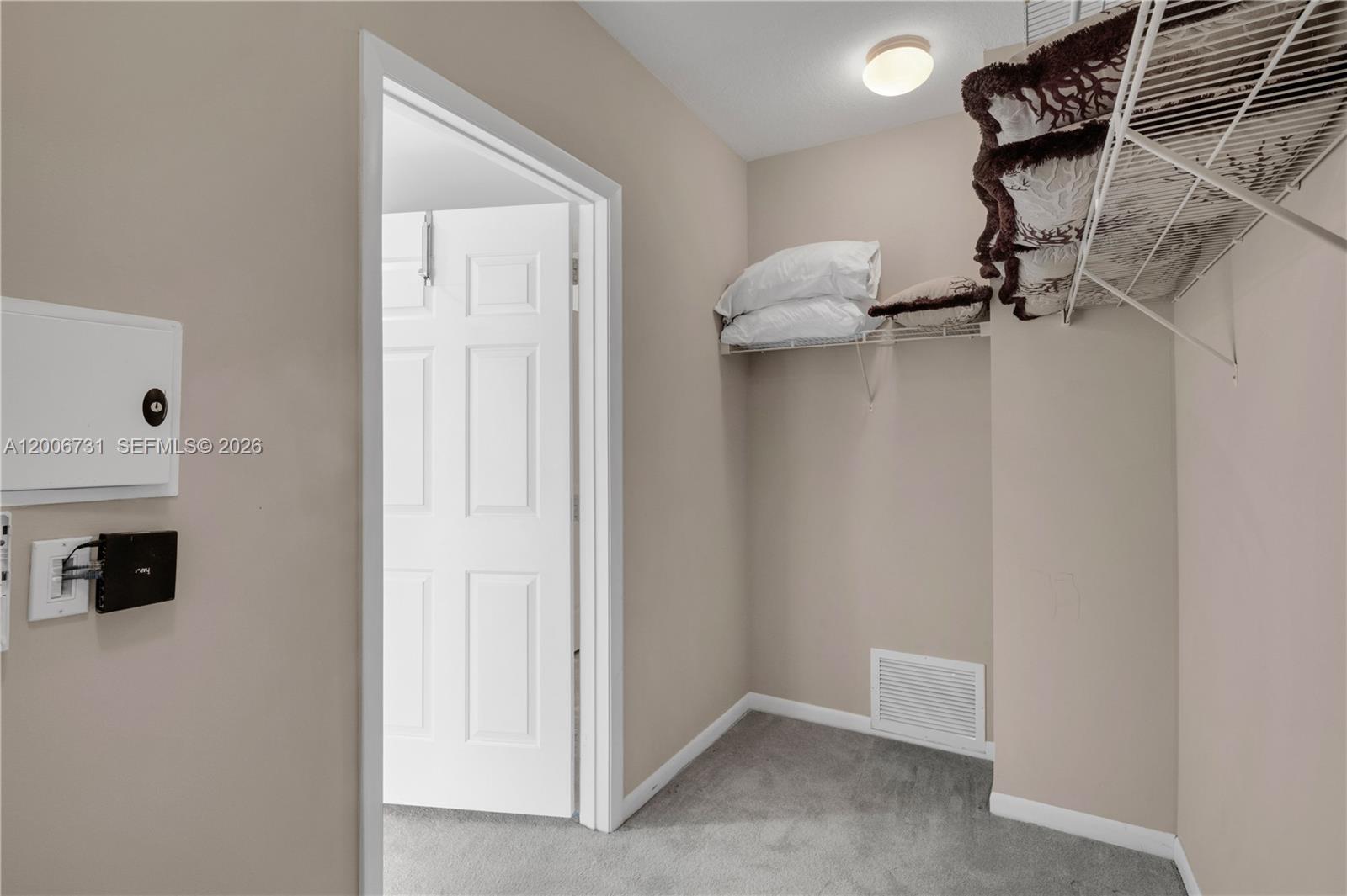 PORT CONDO - Residential