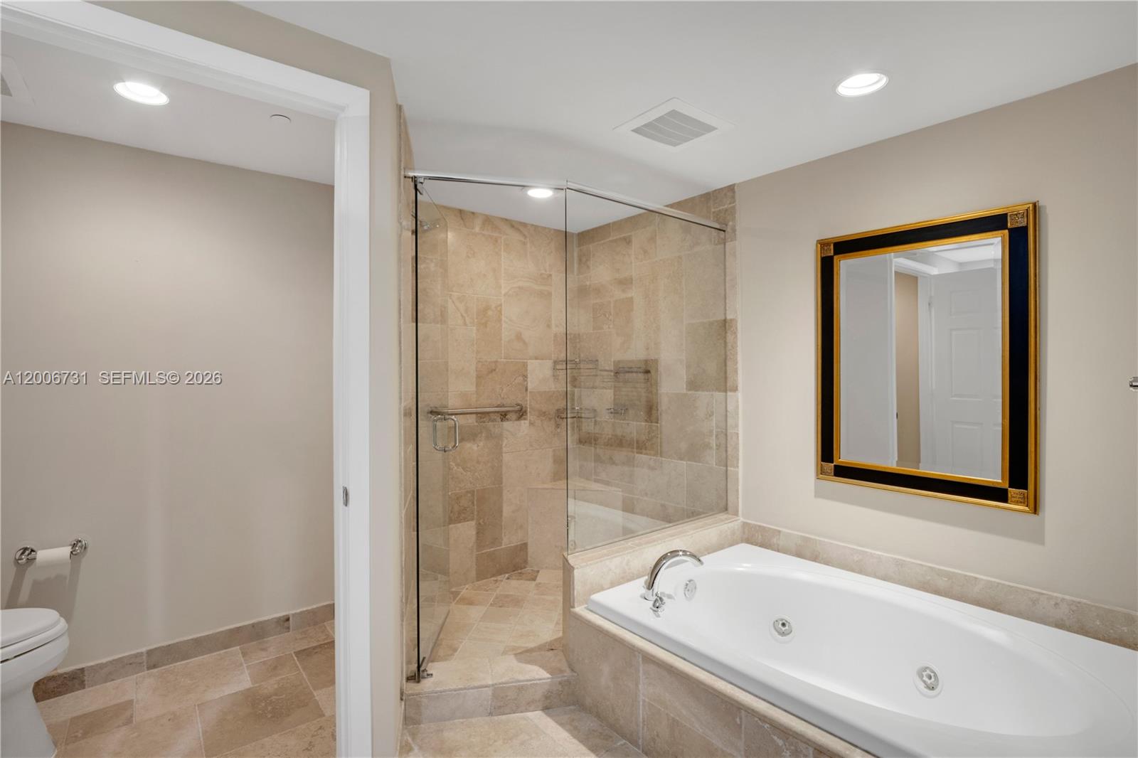 PORT CONDO - Residential