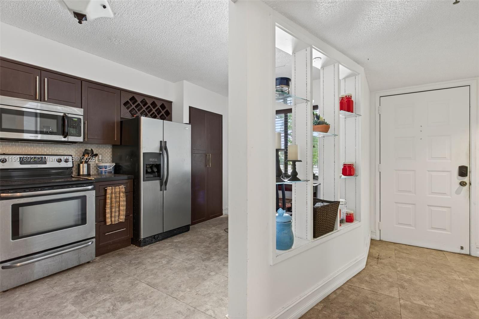 CYPRESS BEND CONDOMINIUM - Residential