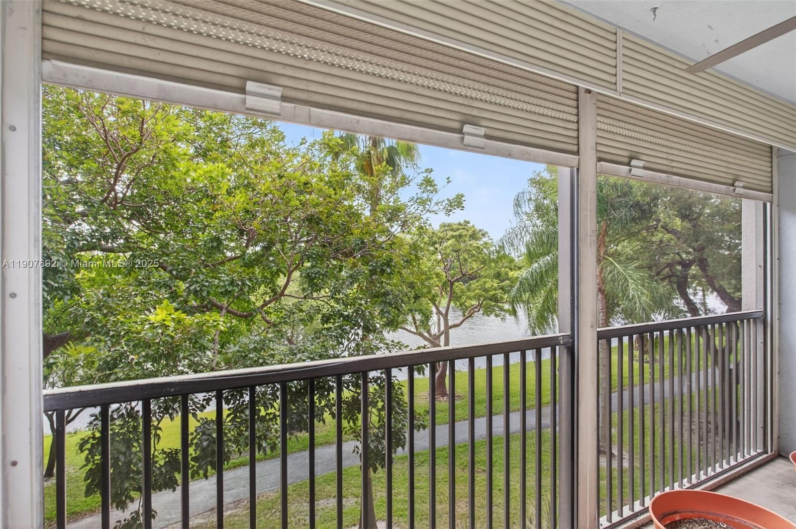 CYPRESS BEND CONDOMINIUM - Residential