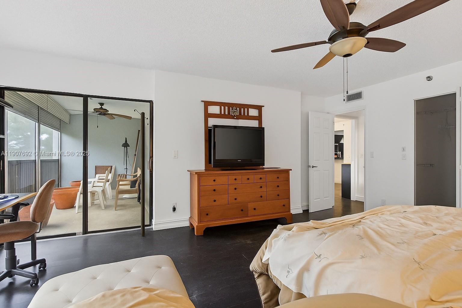 CYPRESS BEND CONDOMINIUM - Residential