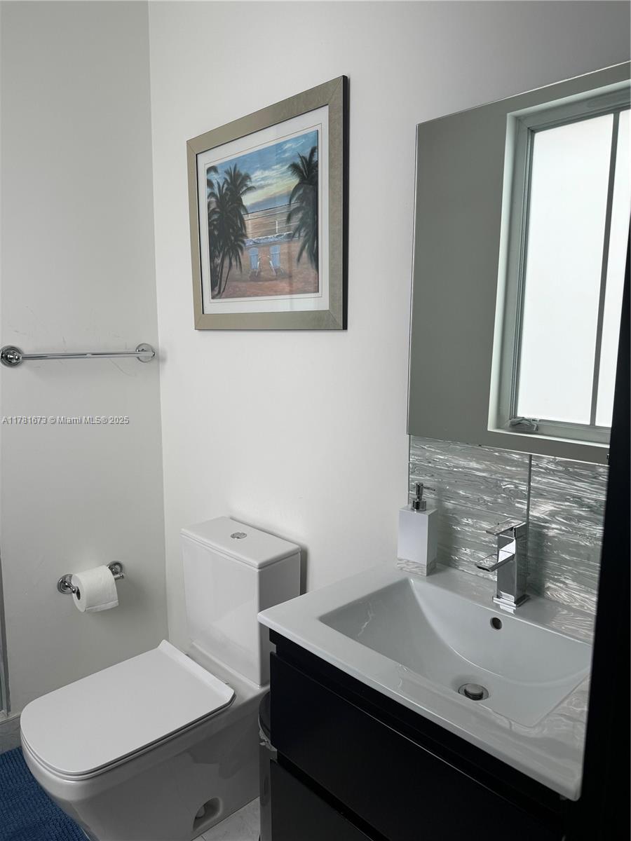 OASIS PARK SQUARE AT DORA - Residential