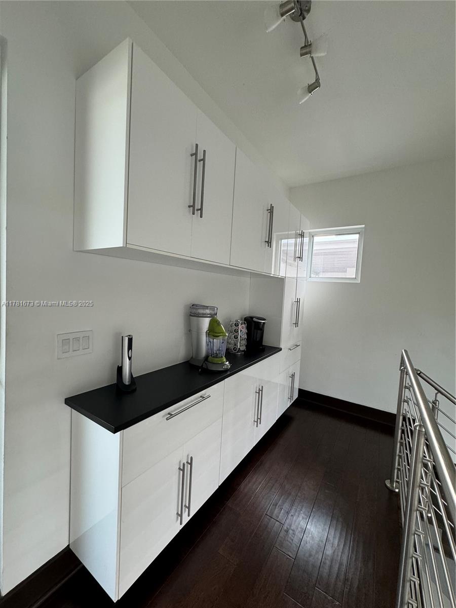 OASIS PARK SQUARE AT DORA - Residential