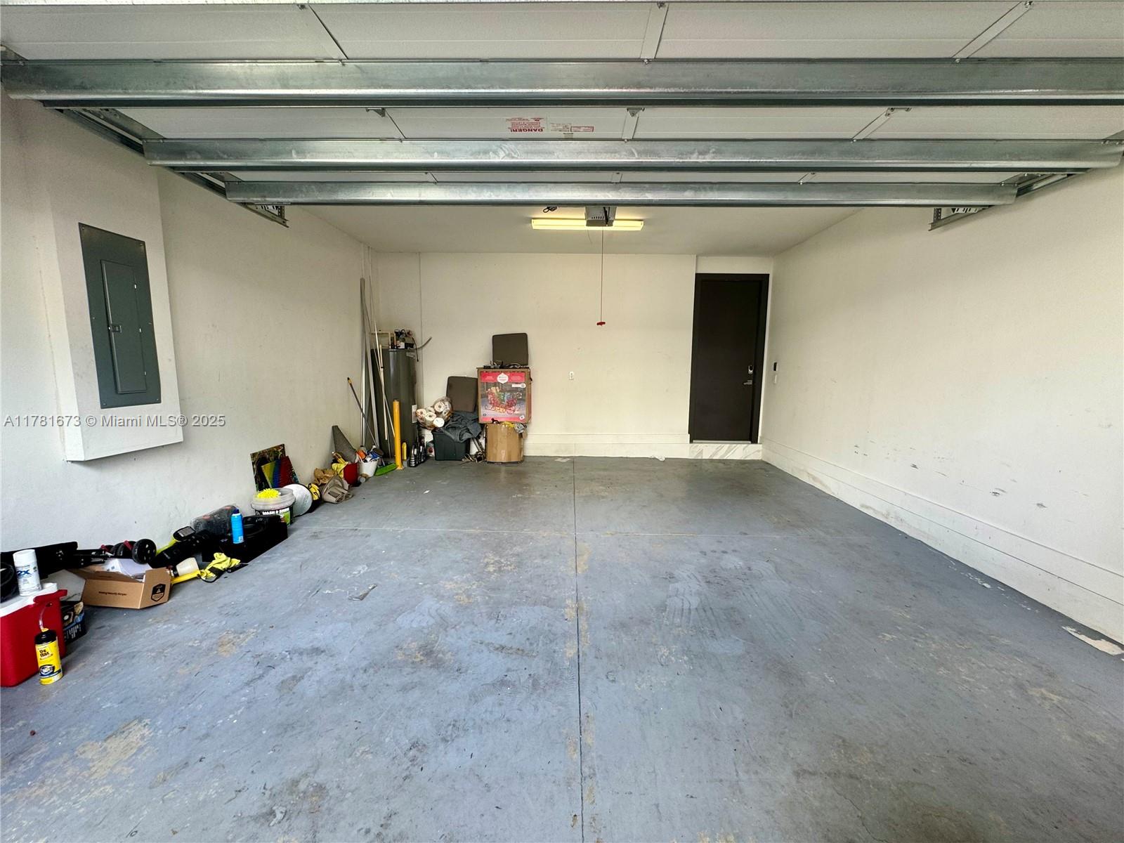 OASIS PARK SQUARE AT DORA - Residential