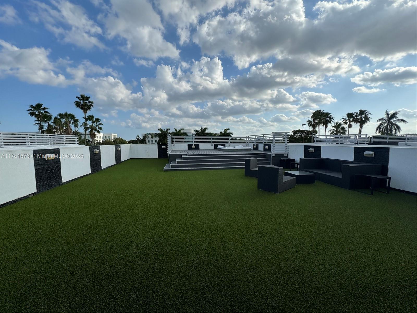 OASIS PARK SQUARE AT DORA - Residential