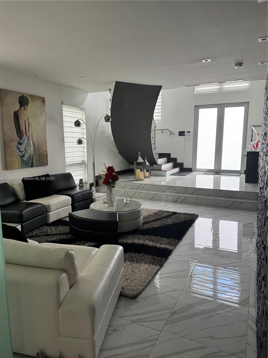 8272 NW 33rd Ter