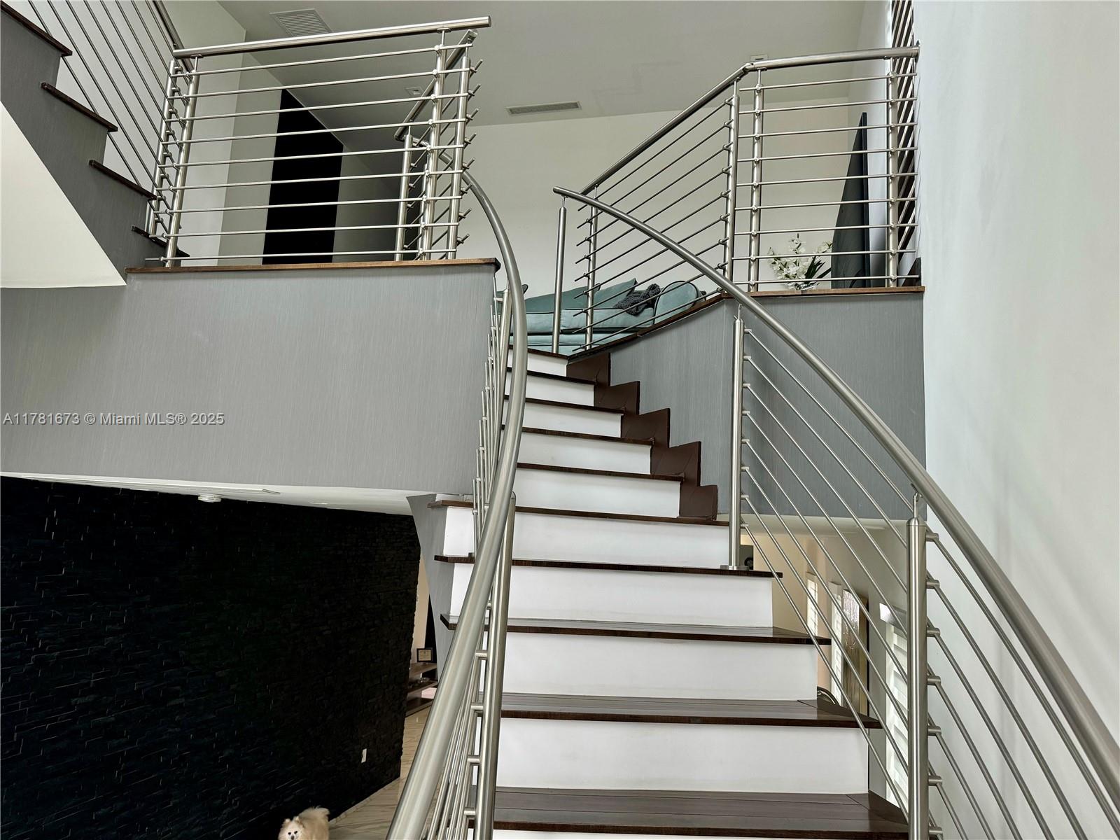 OASIS PARK SQUARE AT DORA - Residential