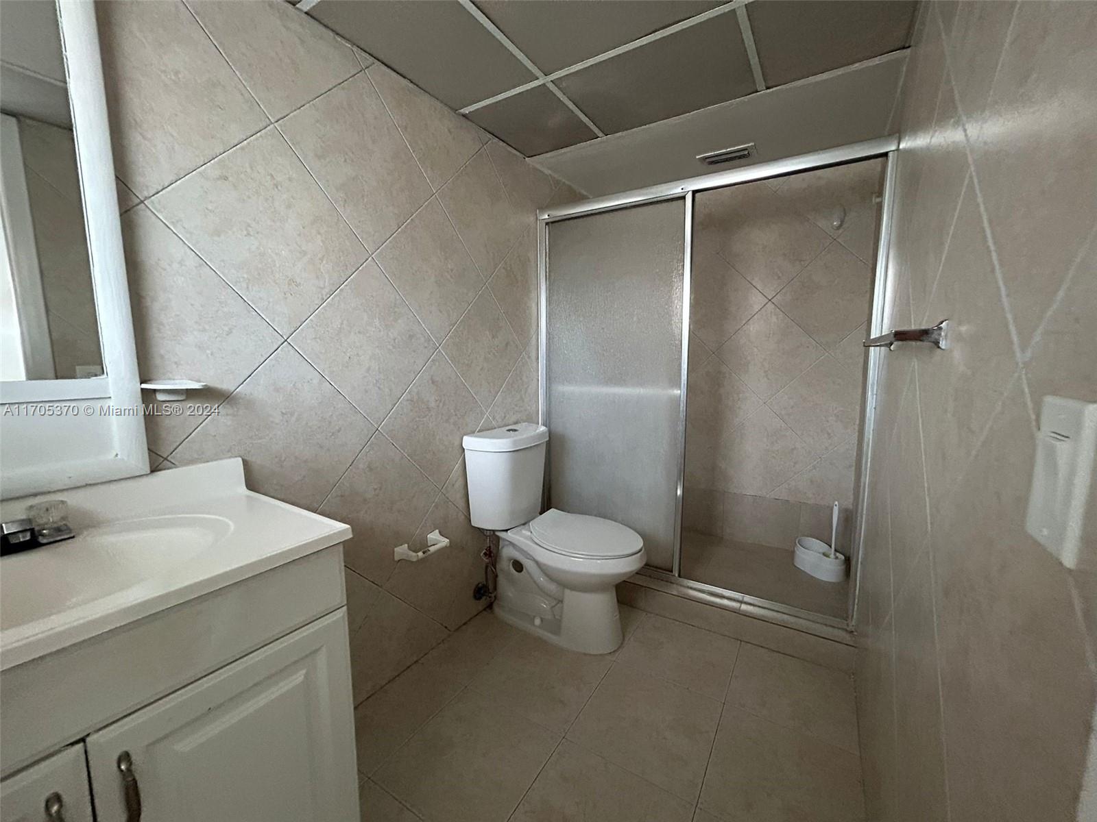 SUTTON HOUSE CONDO - Residential