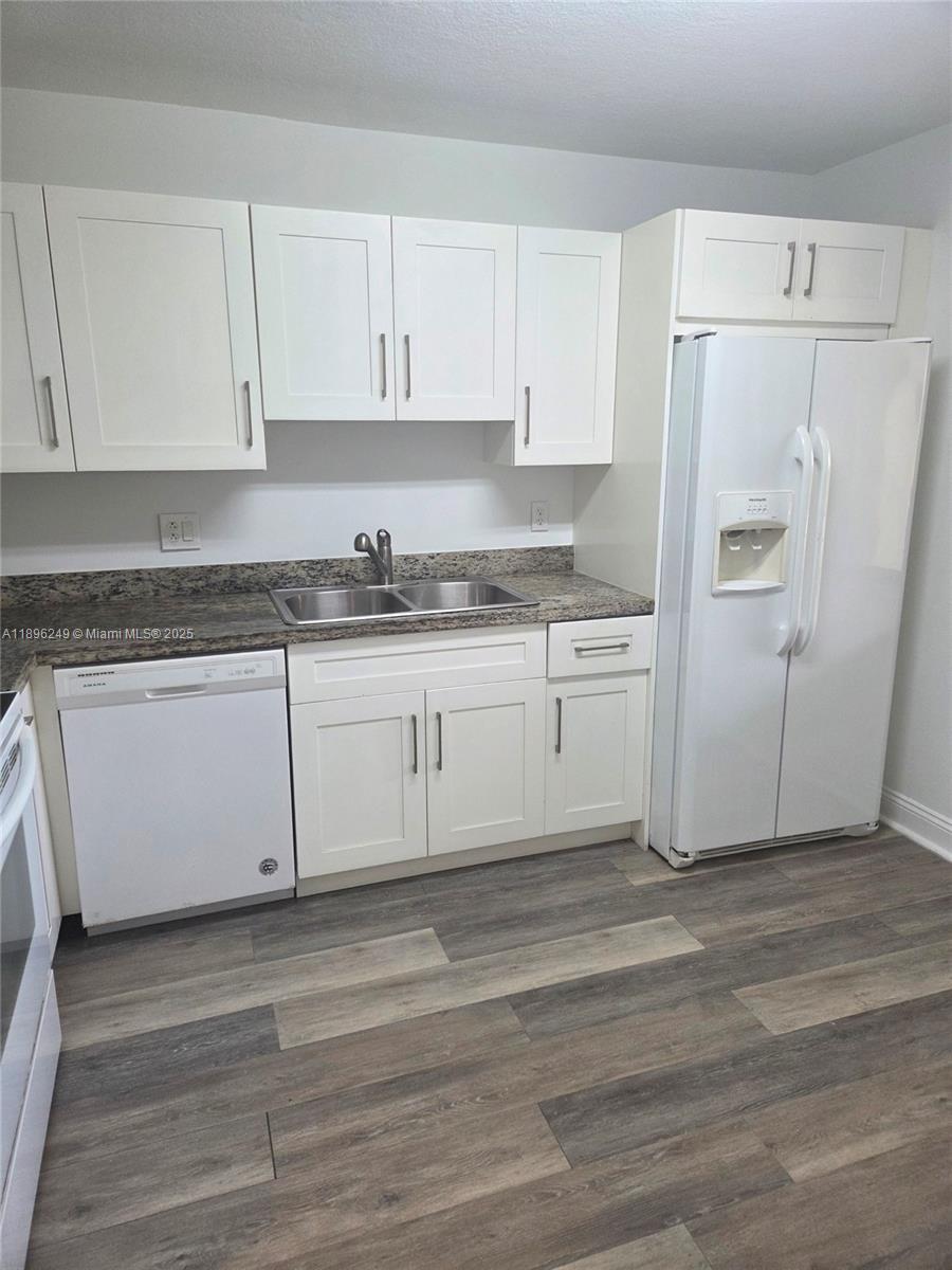 move in condition, it was just upgraded it, excellent location, best schools in Broward, easy access to main highways.