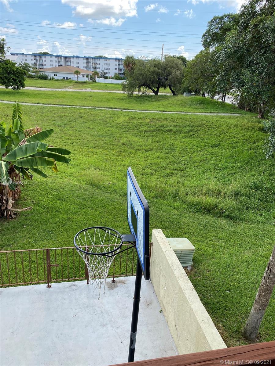 OAKVIEW CONDO NO 2 - Residential