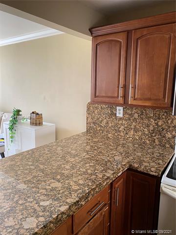 OAKVIEW CONDO NO 2 - Residential