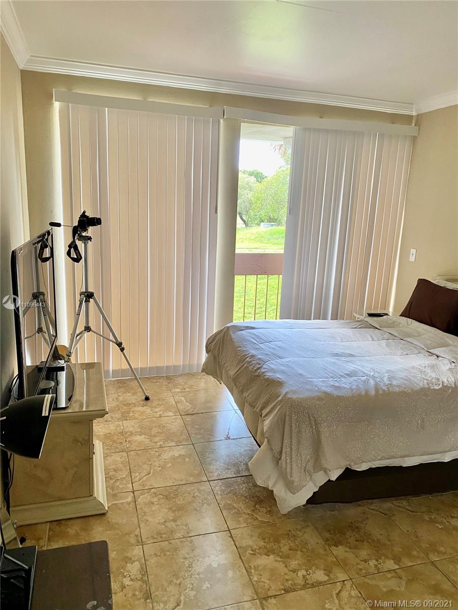 OAKVIEW CONDO NO 2 - Residential