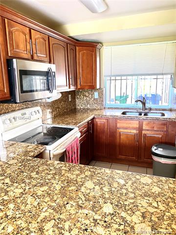 OAKVIEW CONDO NO 2 - Residential