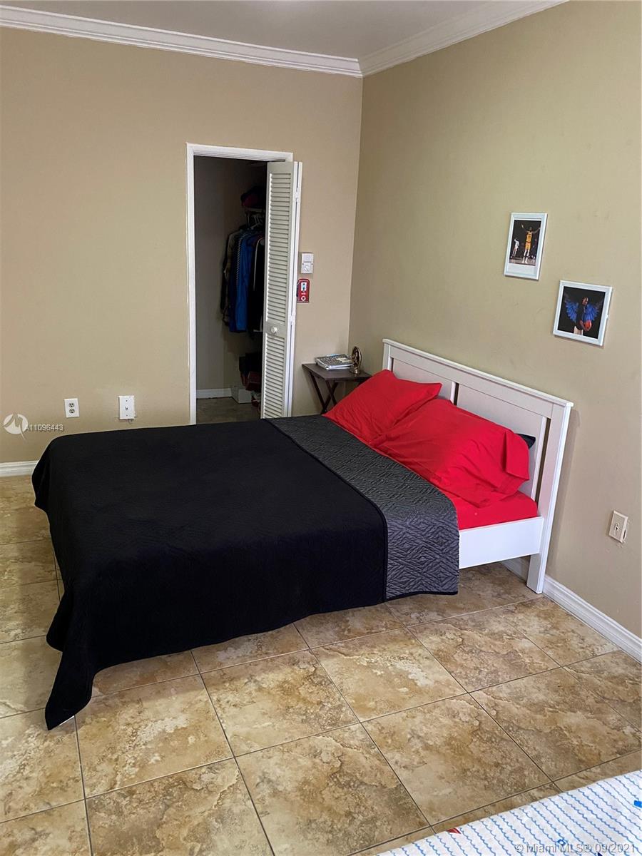 OAKVIEW CONDO NO 2 - Residential