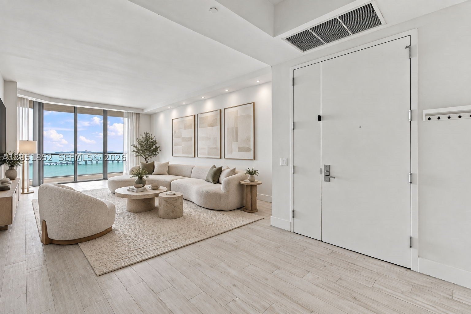 1300 Brickell Bay Dr 3804