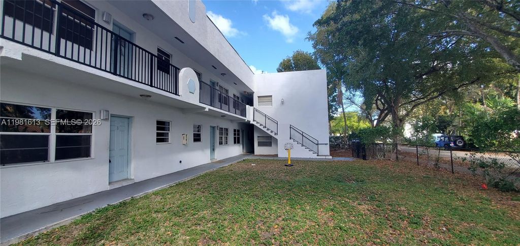 Photo of 1925 Madison St #1, Hollywood, FL 33020 (MLS # A11981613)