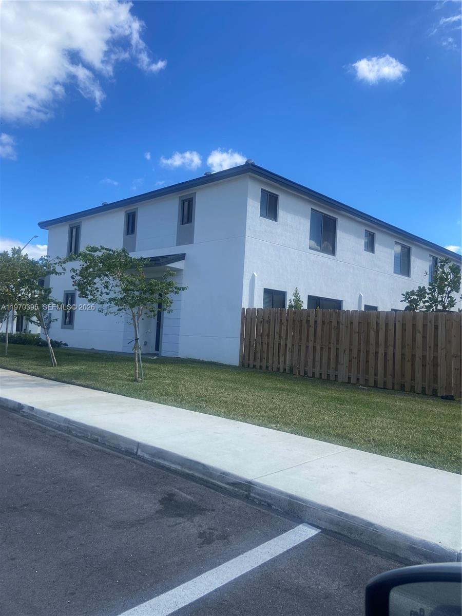 Century Park Square - Residential