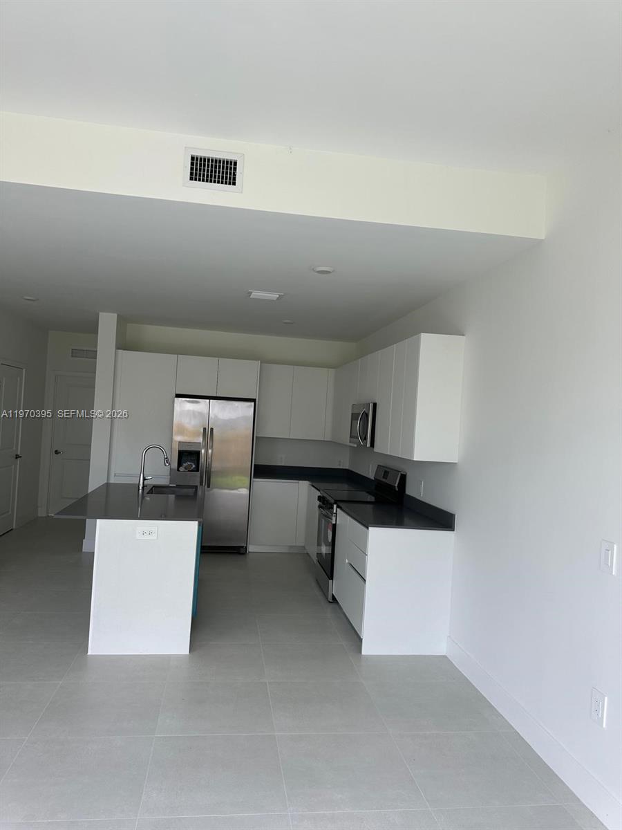 Century Park Square - Residential