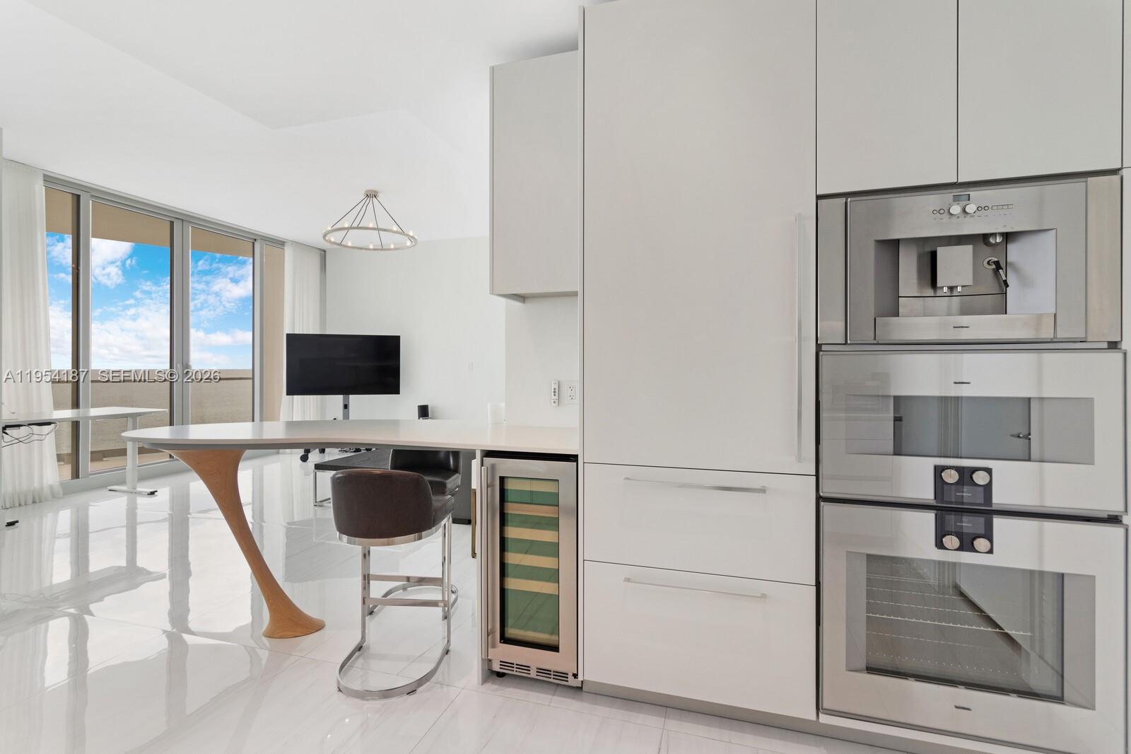 JADE SIGNATURE CONDO - Residential Lease