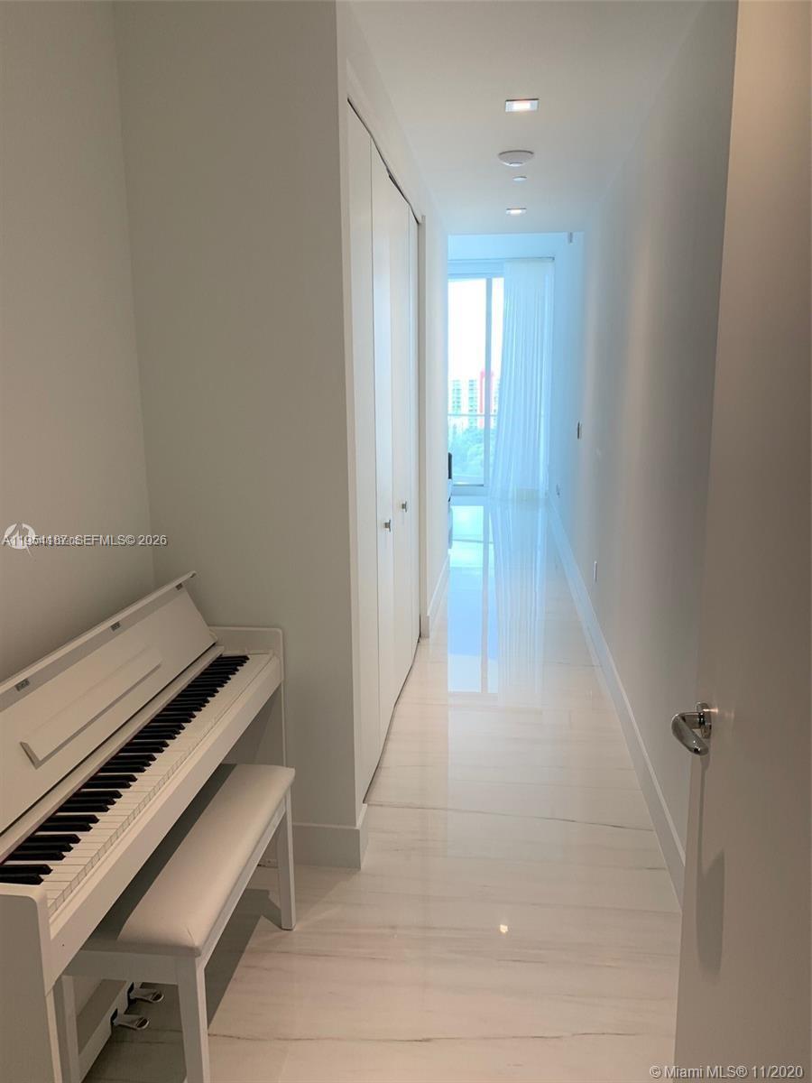 JADE SIGNATURE CONDO - Residential Lease