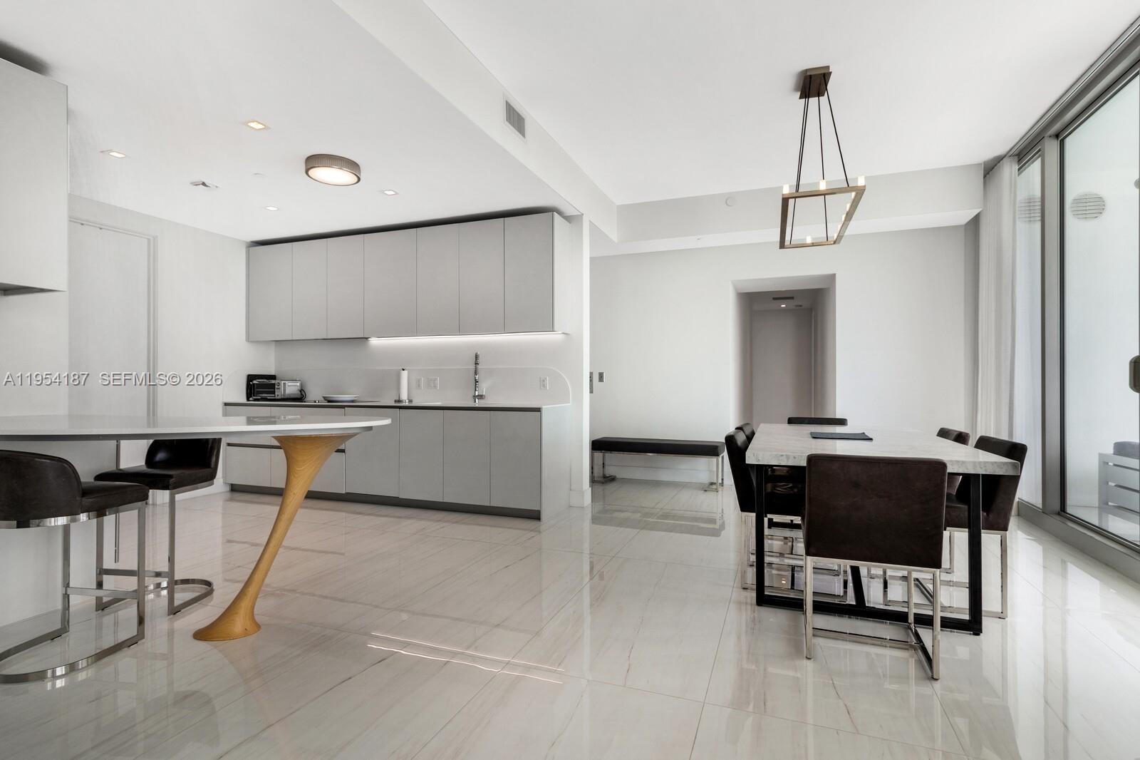 JADE SIGNATURE CONDO - Residential Lease