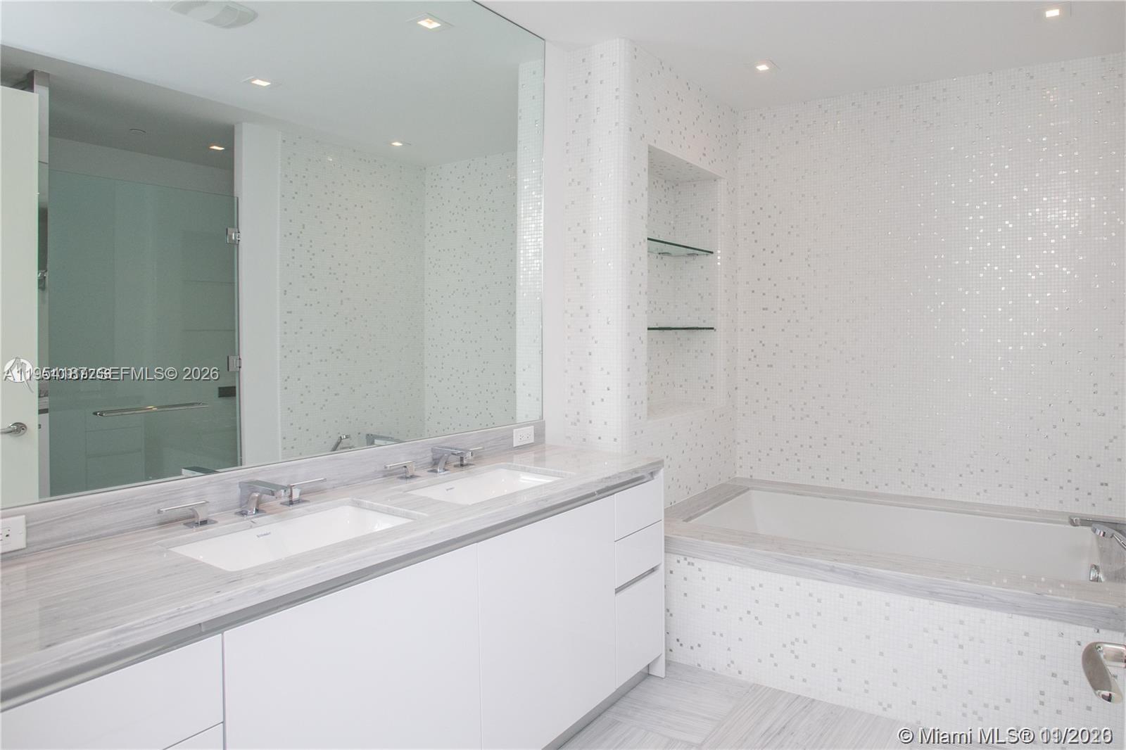 JADE SIGNATURE CONDO - Residential Lease