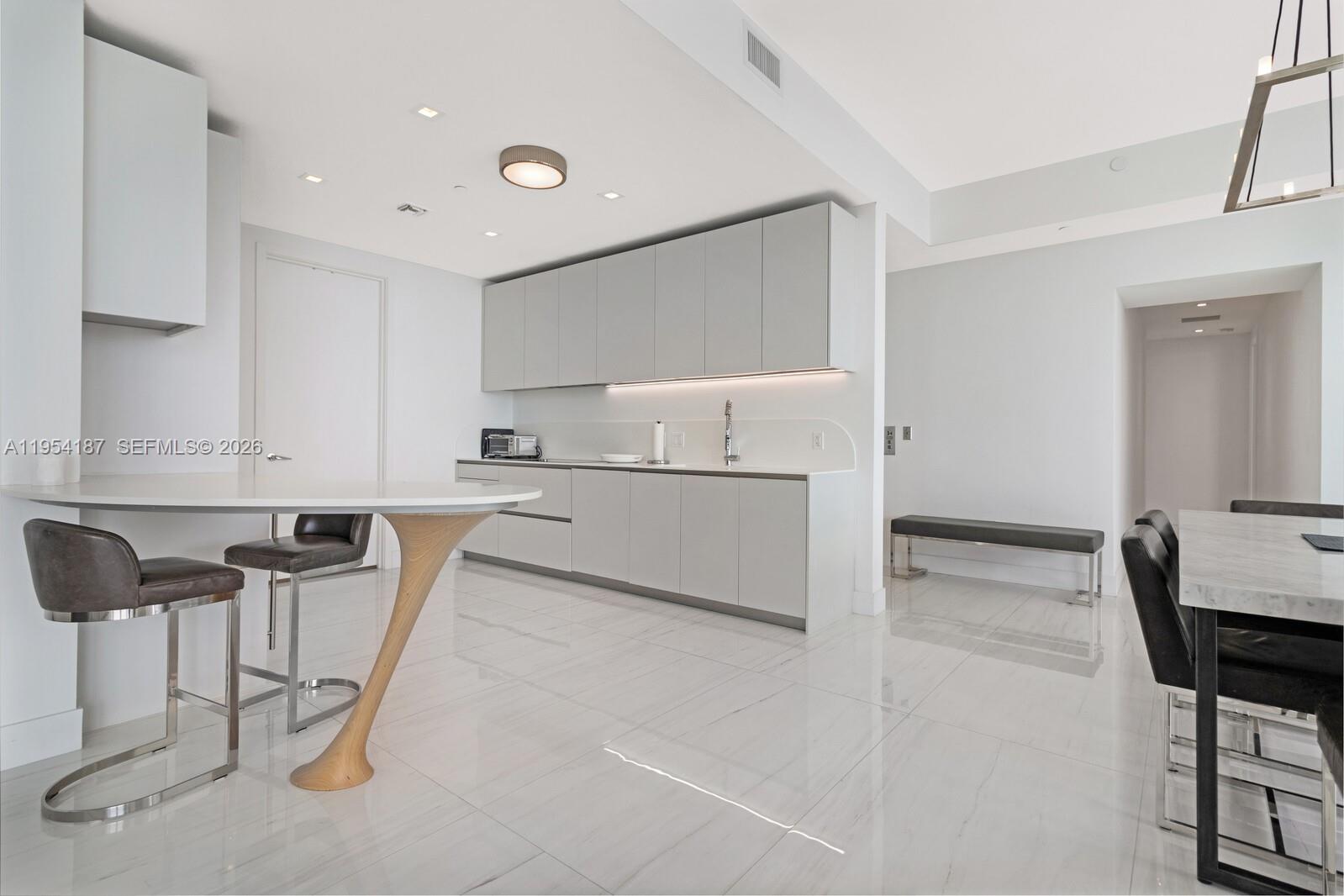 JADE SIGNATURE CONDO - Residential Lease