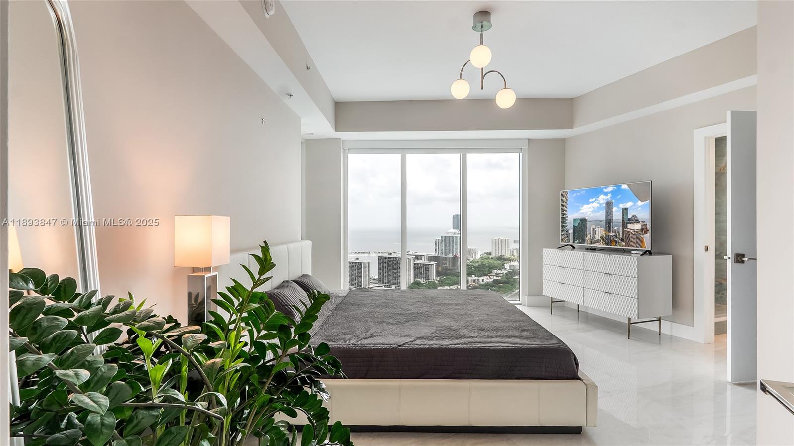 INFINITY AT BRICKELL COND - Residential