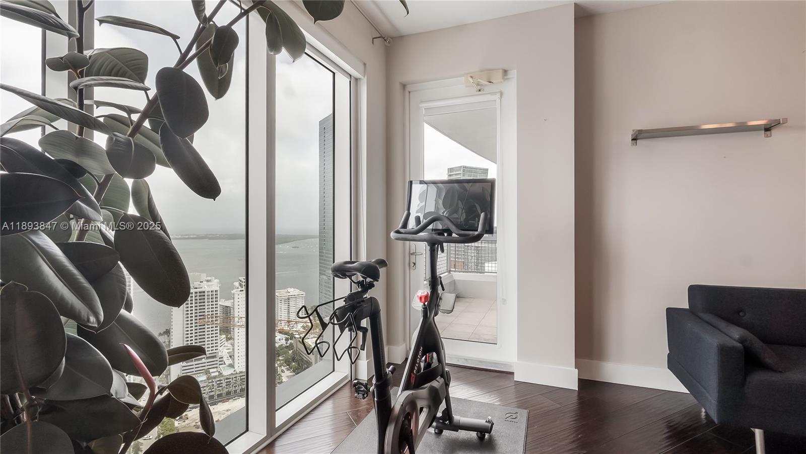 INFINITY AT BRICKELL COND - Residential