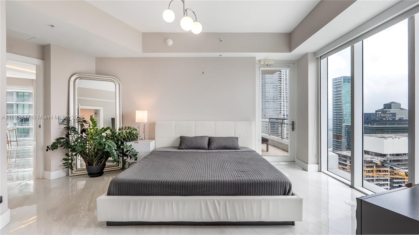 INFINITY AT BRICKELL COND - Residential