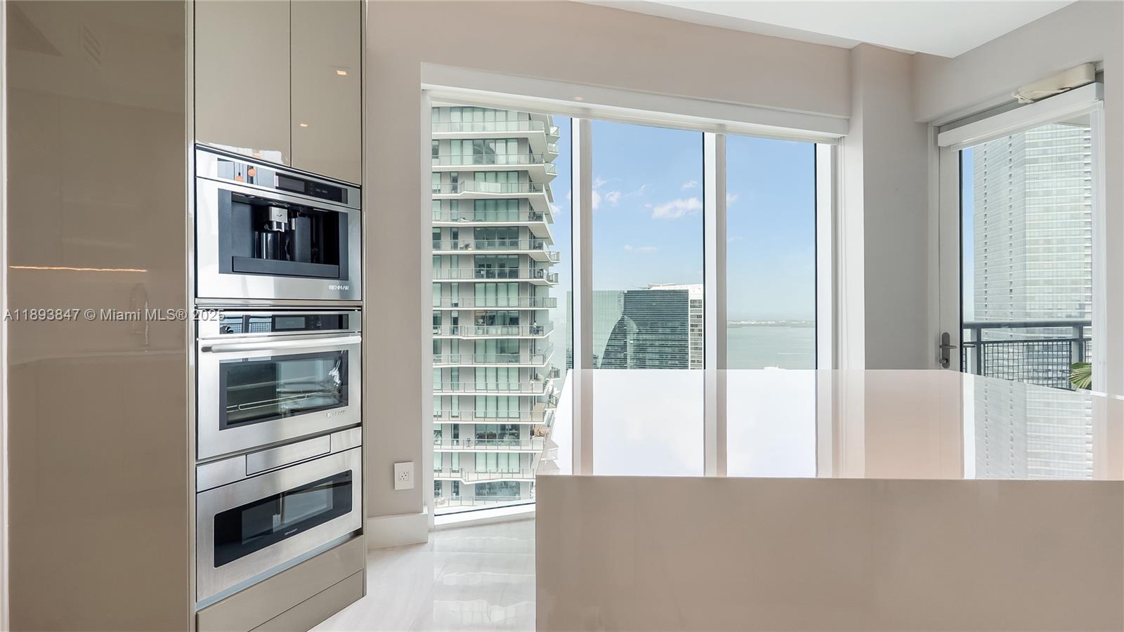 INFINITY AT BRICKELL COND - Residential