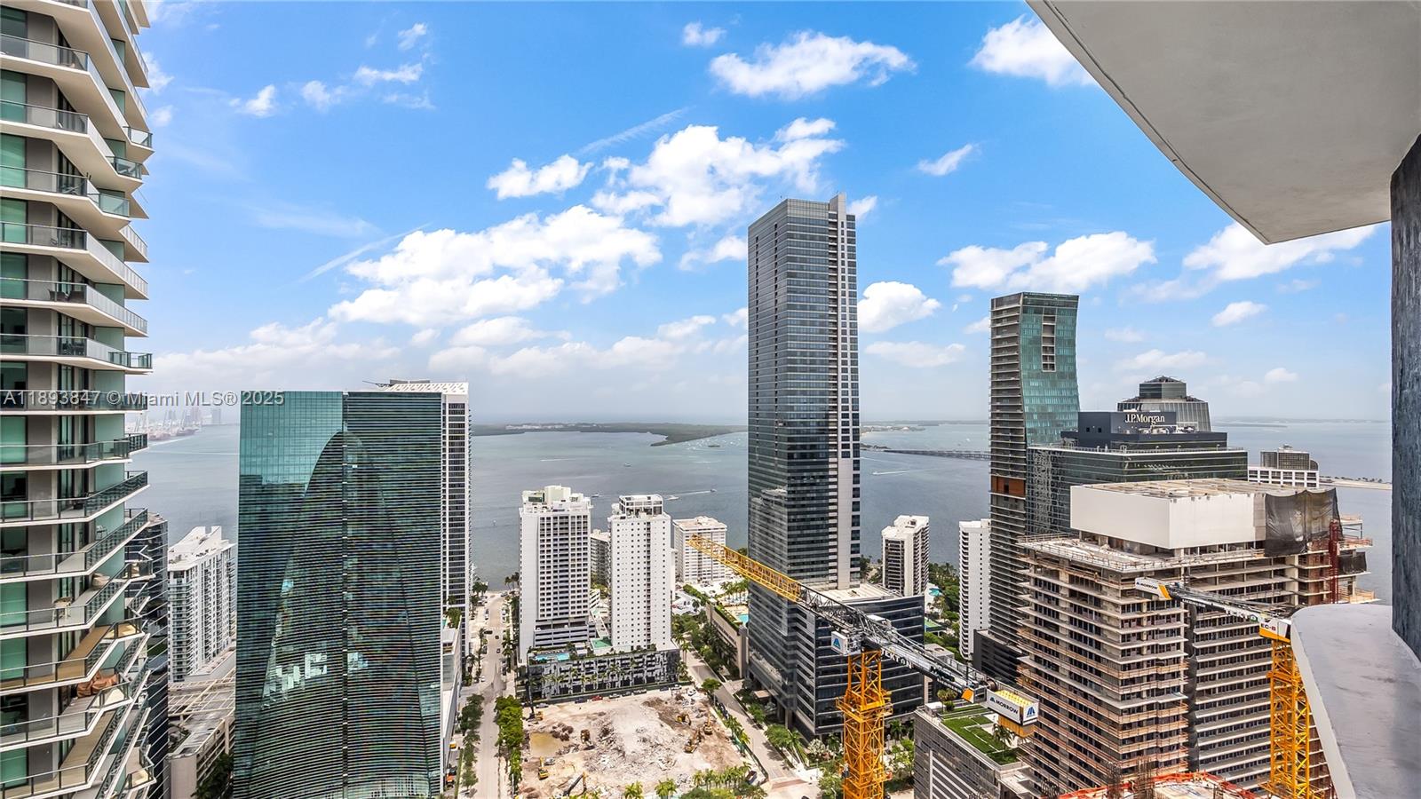 INFINITY AT BRICKELL COND - Residential