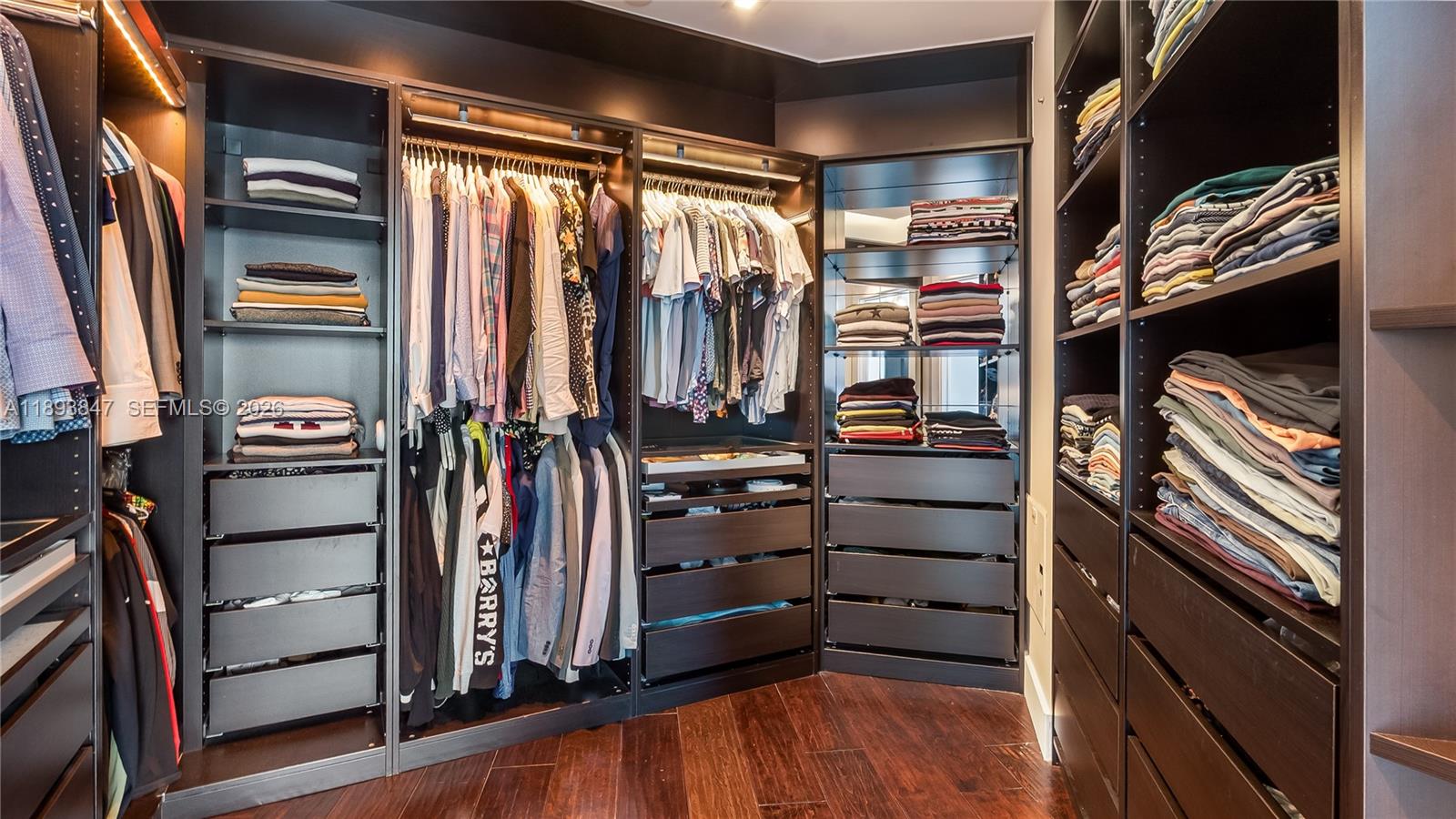 INFINITY AT BRICKELL COND - Residential