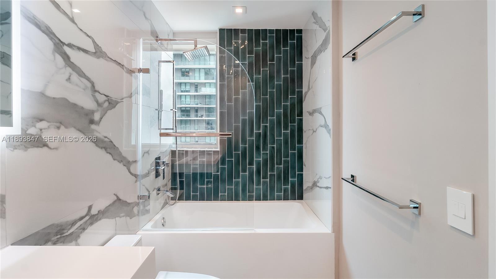 INFINITY AT BRICKELL COND - Residential