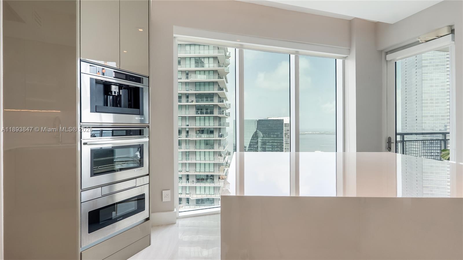 INFINITY AT BRICKELL COND - Residential