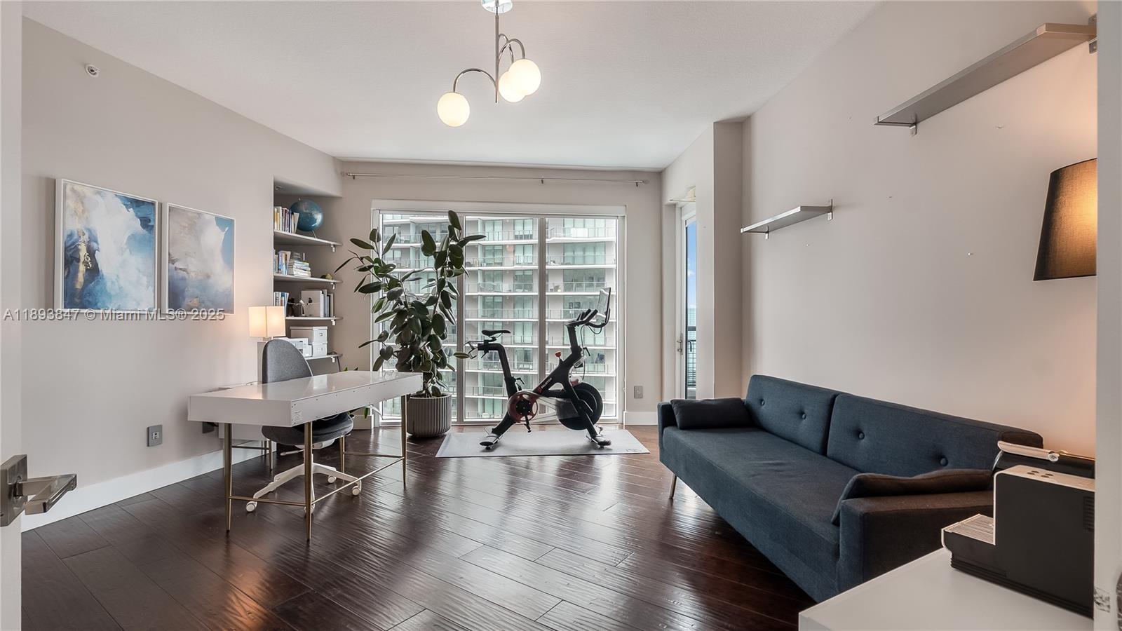 INFINITY AT BRICKELL COND - Residential