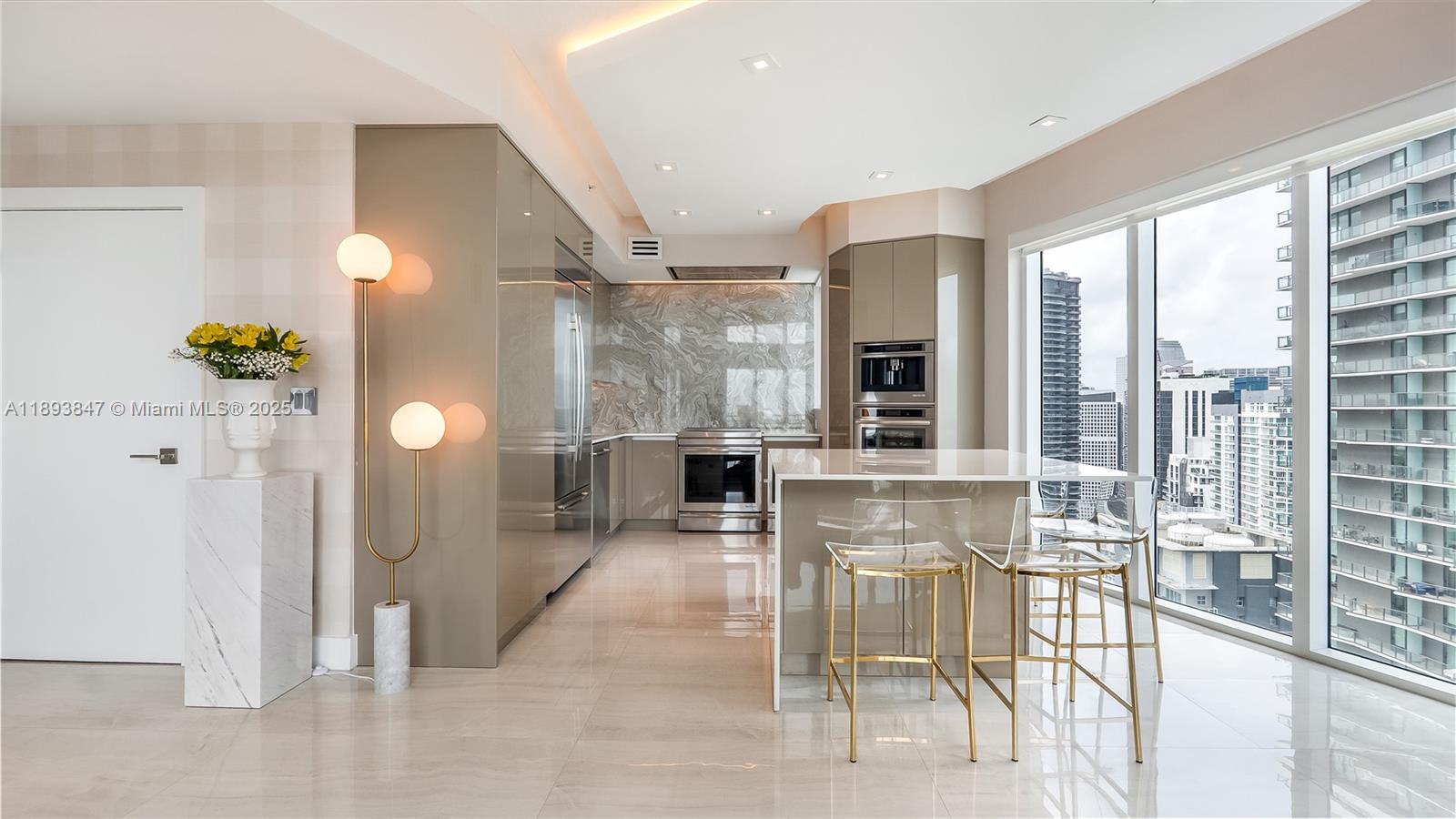 INFINITY AT BRICKELL COND - Residential