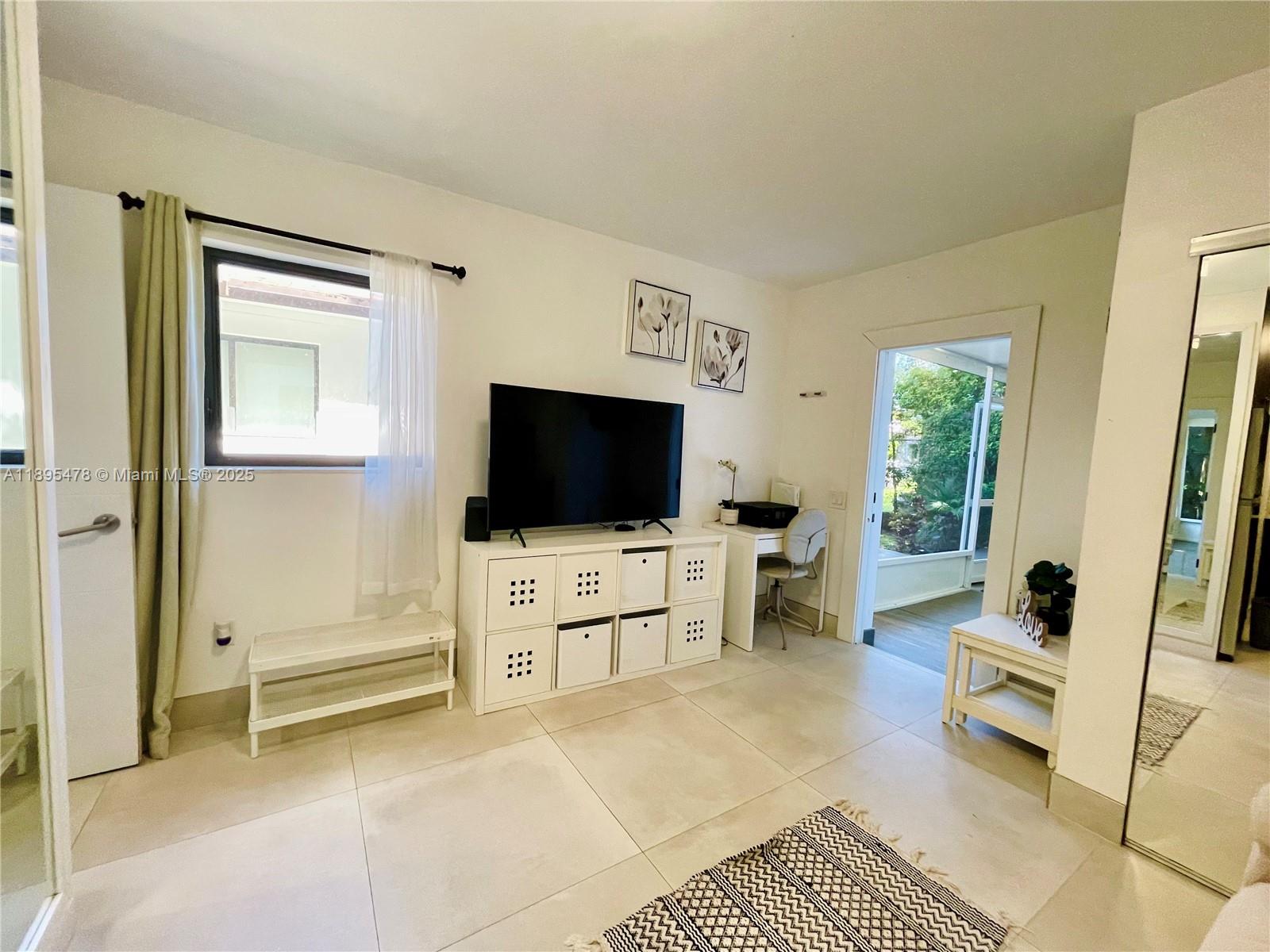 RAILWAY SHOPS ADDN 2ND AM - Residential Lease