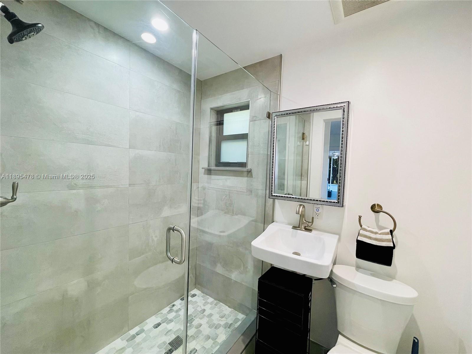 RAILWAY SHOPS ADDN 2ND AM - Residential Lease
