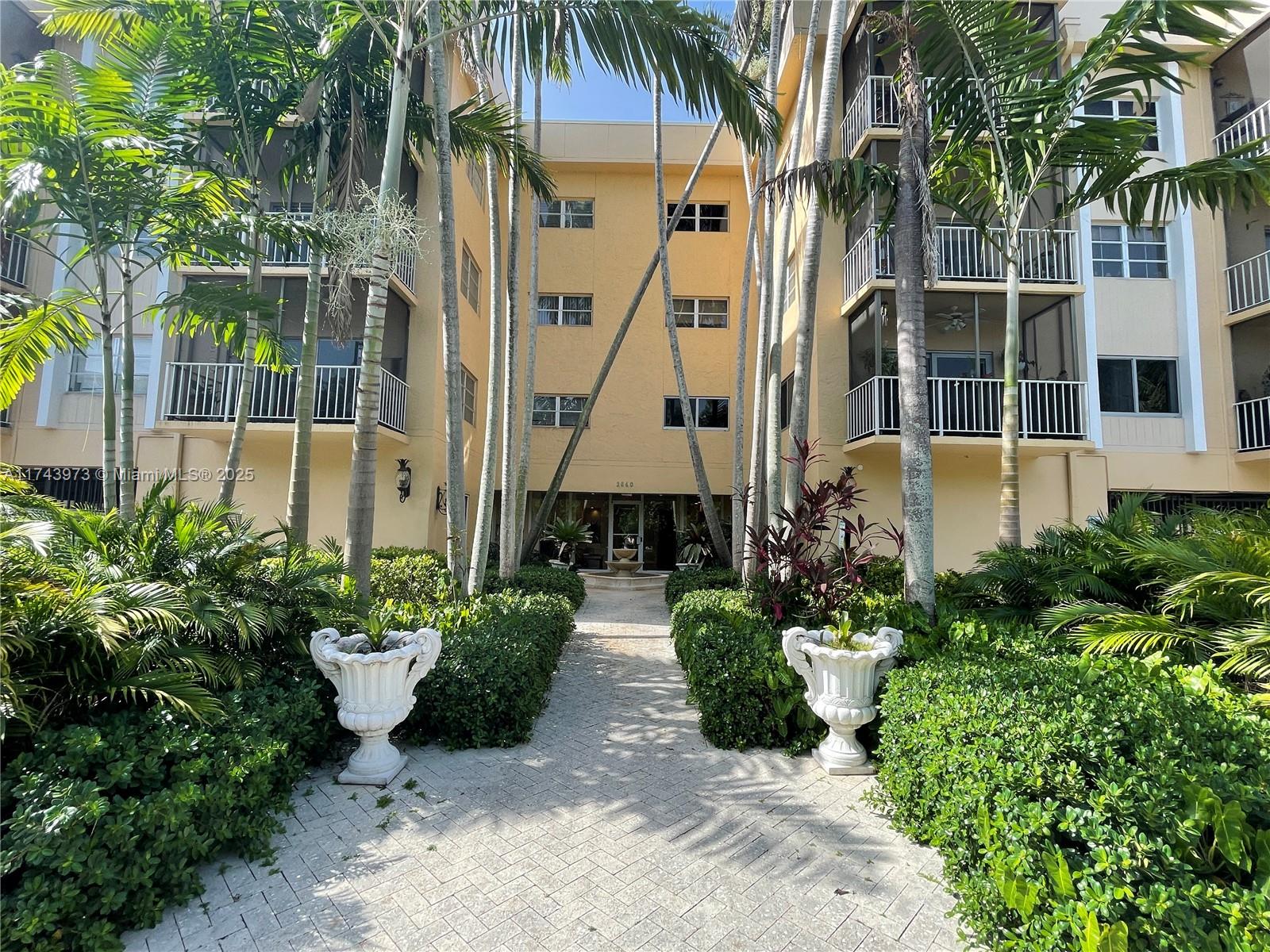 Rental Property at 2640 Ne 135th St 403, North Miami, Miami-Dade County, Florida - Bedrooms: 1 
Bathrooms: 2  - $2,000 MO.
