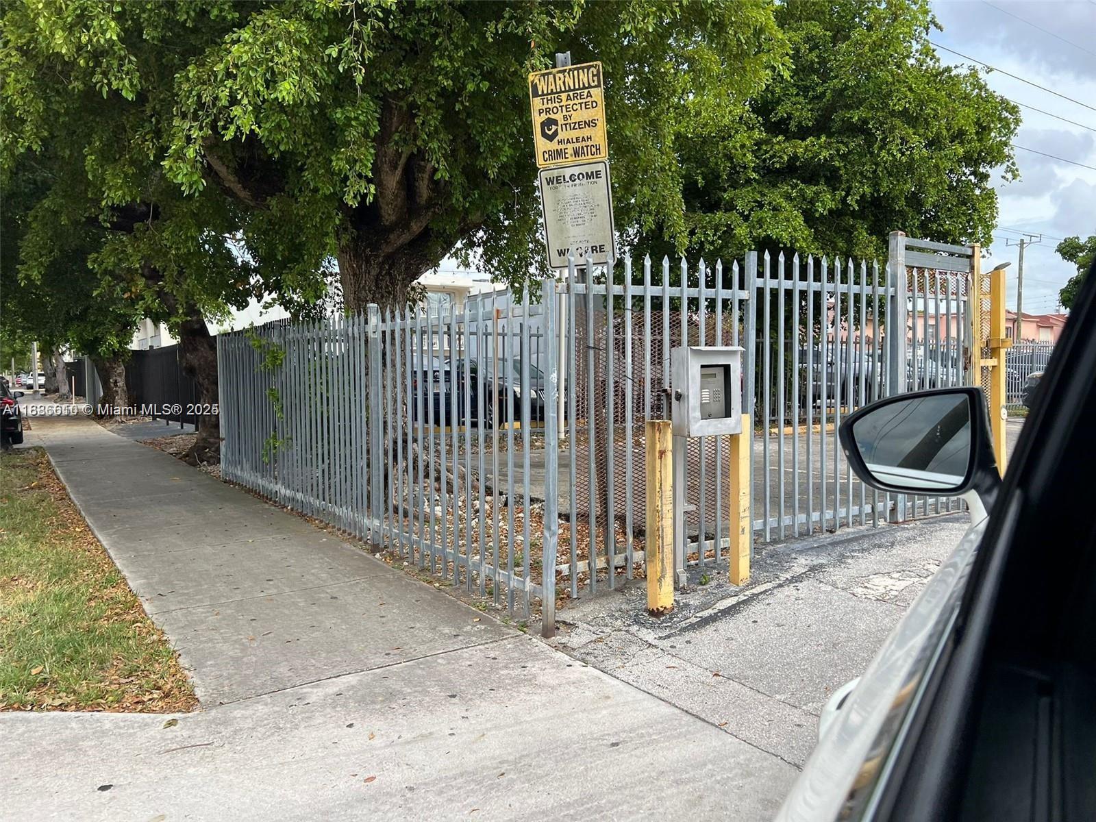 MILE APTS CONDO - Residential