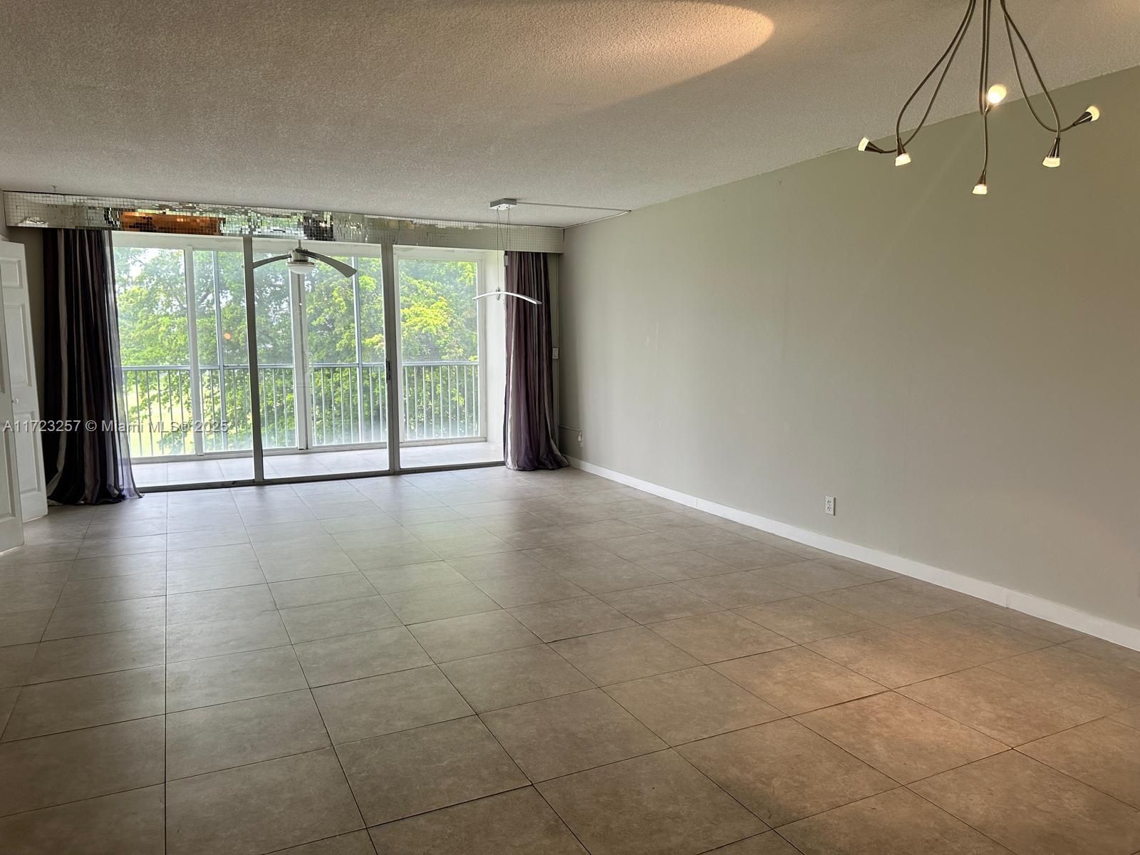 NO 30 PALM-AIRE COUNTRY C - Residential